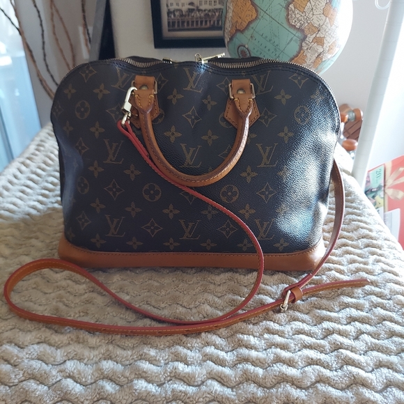 π₯π₯π€π― AUTHENTIC LOUIS VUITTON ALMA PM π₯π₯°ππβοΈβ - Picture 2 of 16
